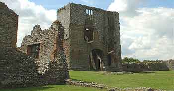 The ruins of the Heydon'e mansion atBaconsthorpe